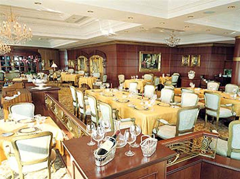 贝鲁特哈卜图希尔顿大酒店 外观 照片
